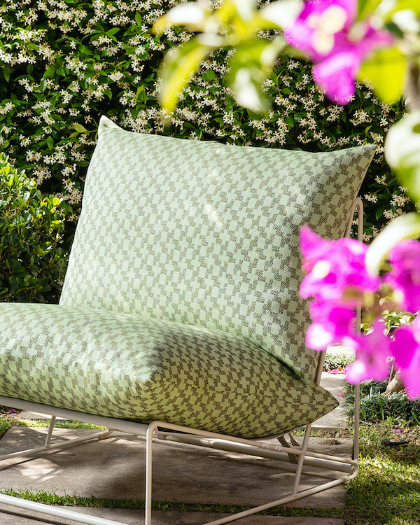 Sun control bliss green chair
